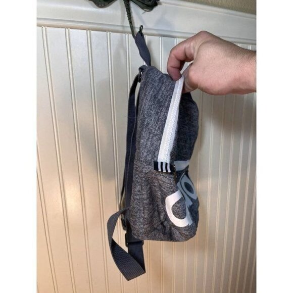 𝅺ADIDAS Linear Mini Backpack - Picture 6 of 12